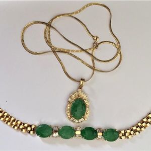 Jade Gemstone Neckless & Bracelet Set Gold 14K
